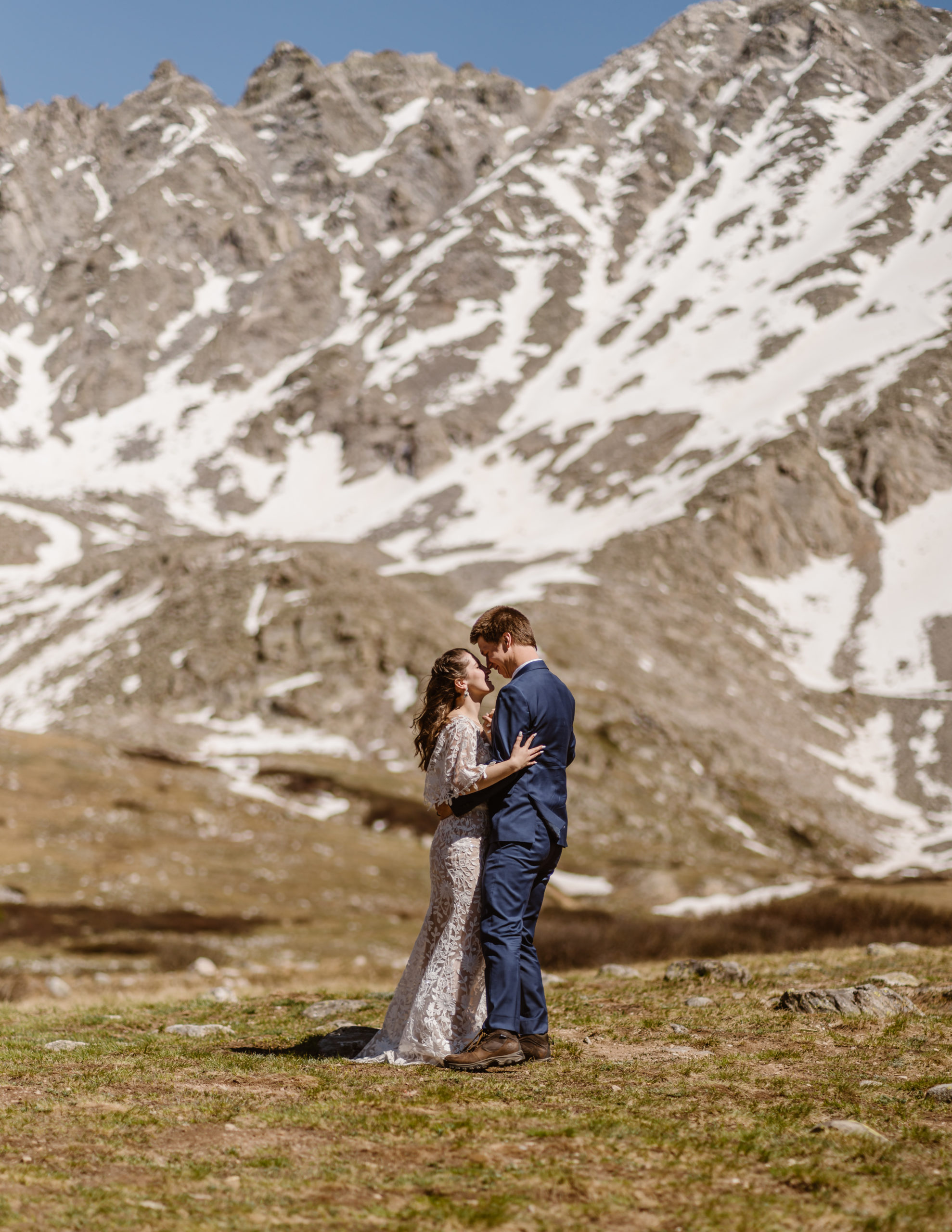 The Best Time to Elope in Colorado