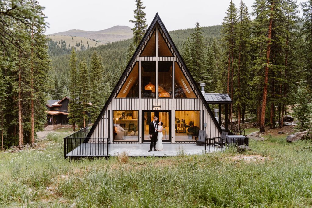 Couple rents a gorgeous a frame Airbnb for their Colorado elopement