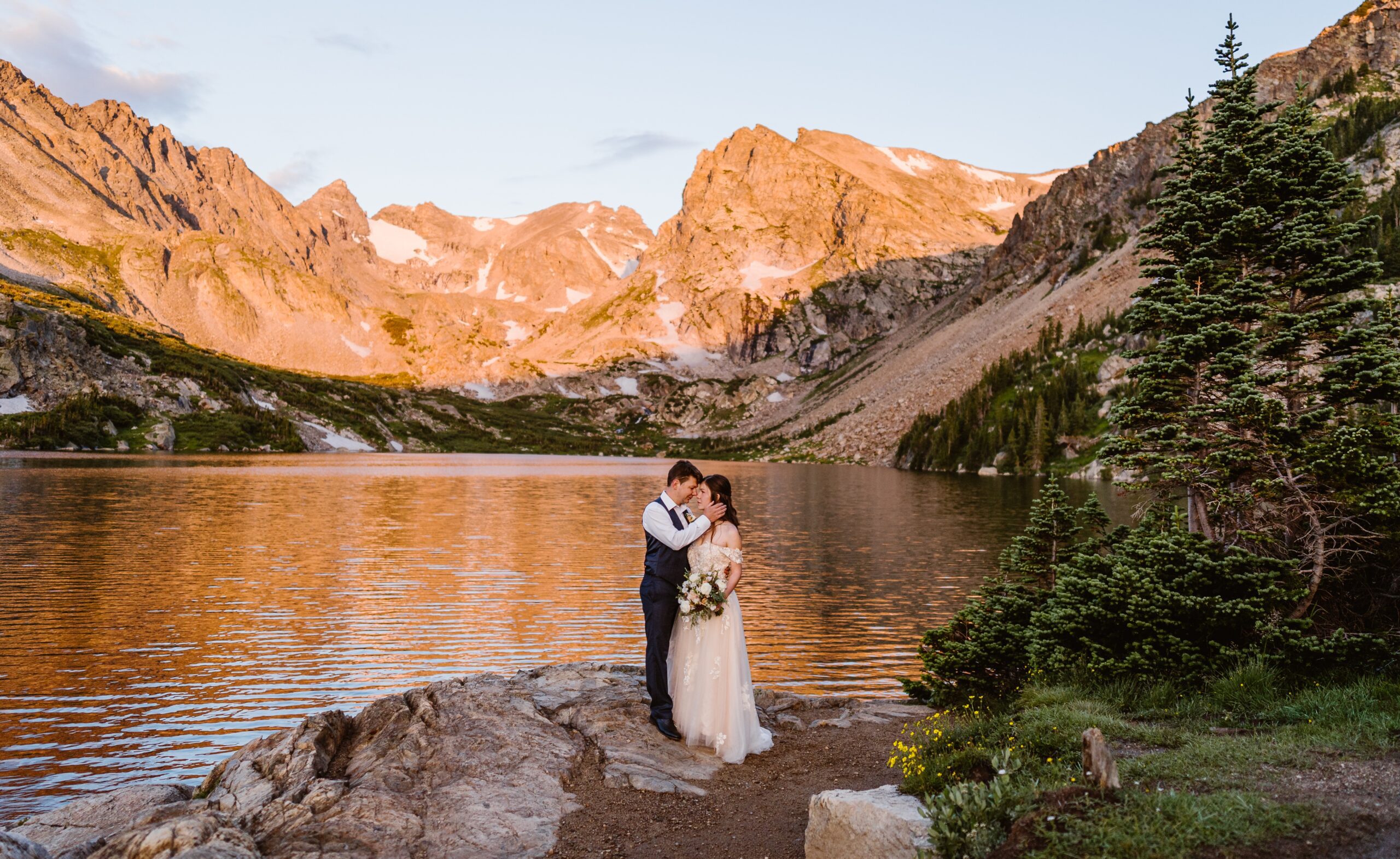 How To Elope at Lake Isabelle in Colorado