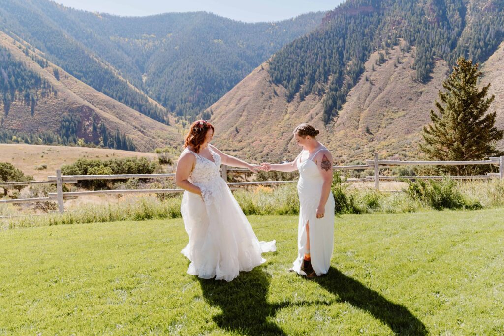 lesbian couple shares a first look