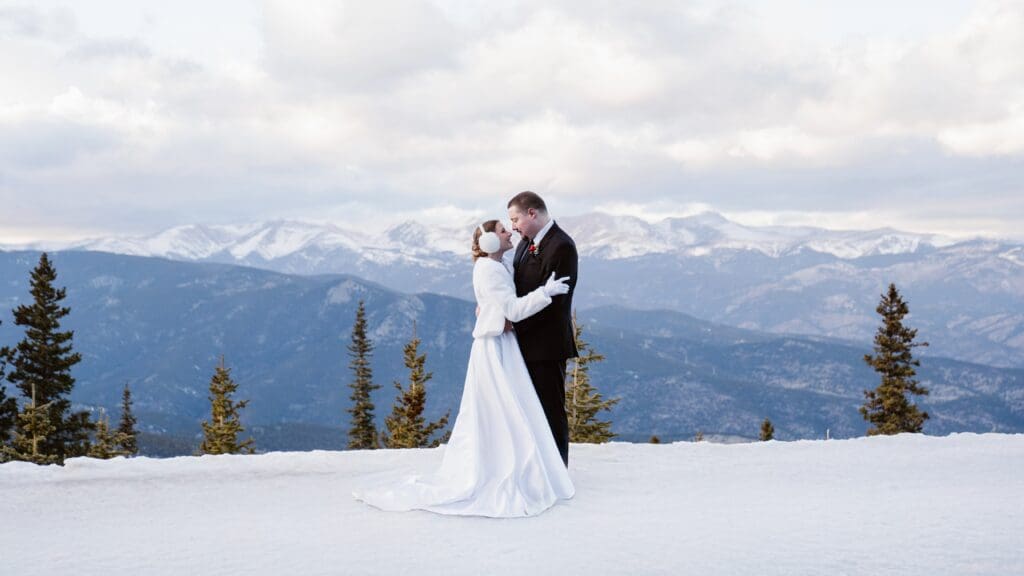Denver Elopement Photographer: The Best Places to Elope Near Denver in 2026